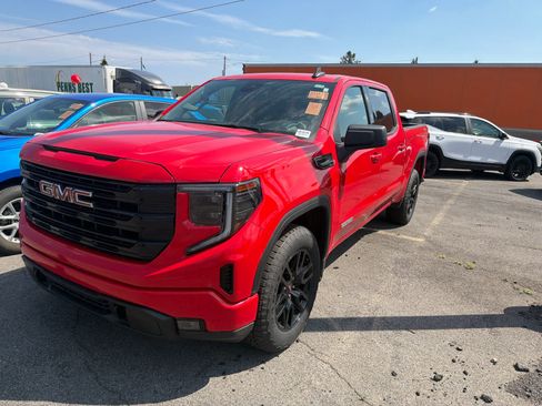 Used 2024 GMC Sierra 1500 Elevation AWD/4WD image 3