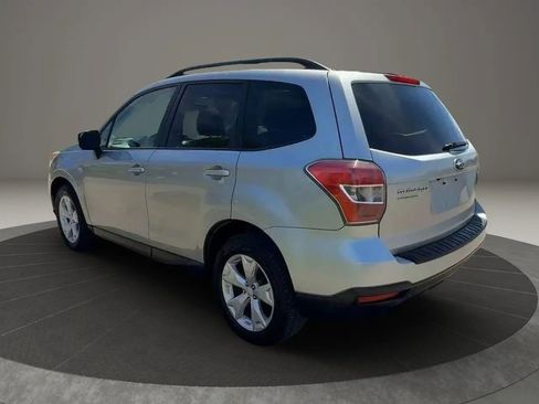 Used 2015 Subaru Forester 2.5i Premium w/ All-Weather Package AWD/4WD image 4