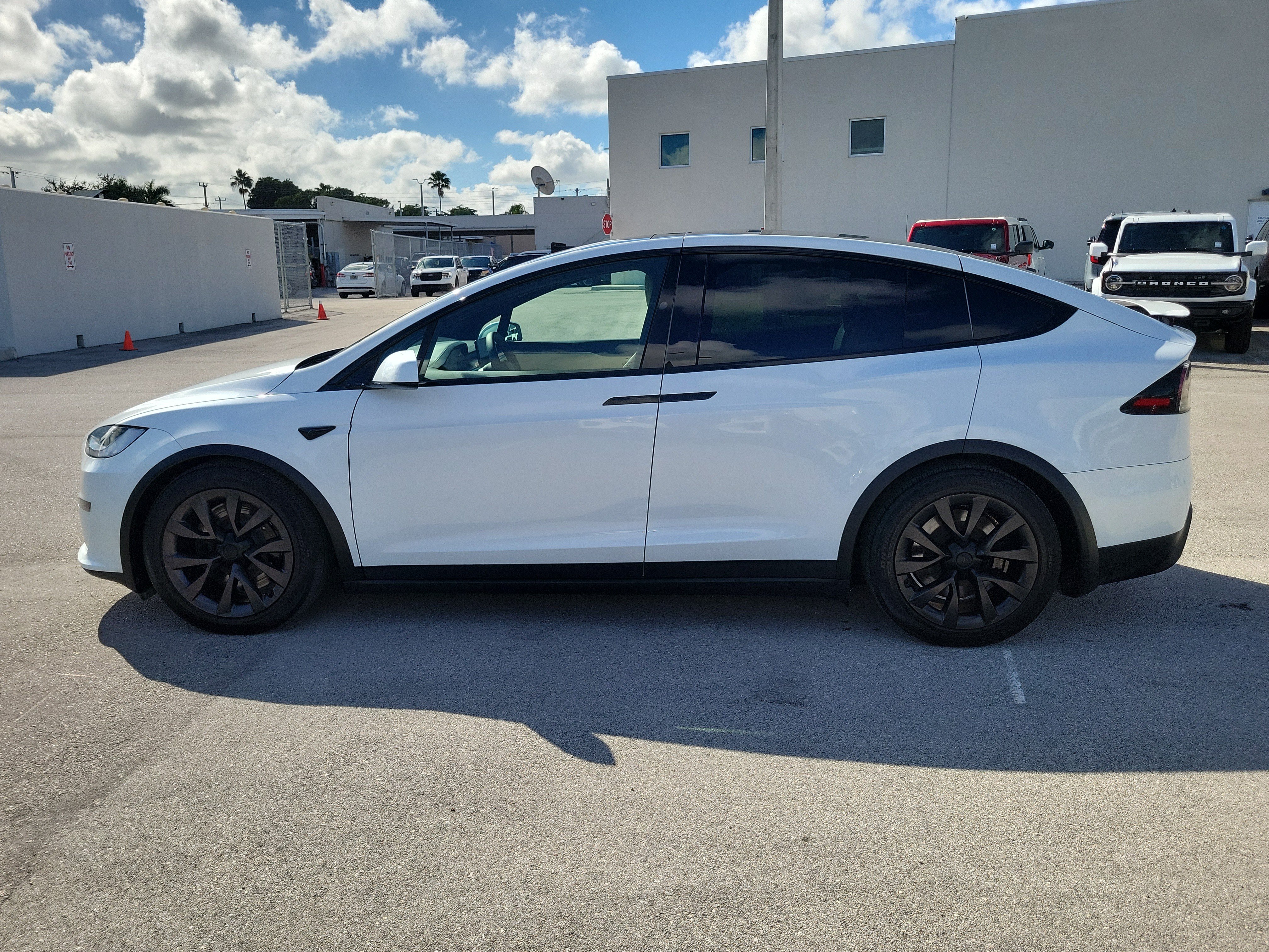 Used 2024 Tesla Model X AWD/4WD image 8