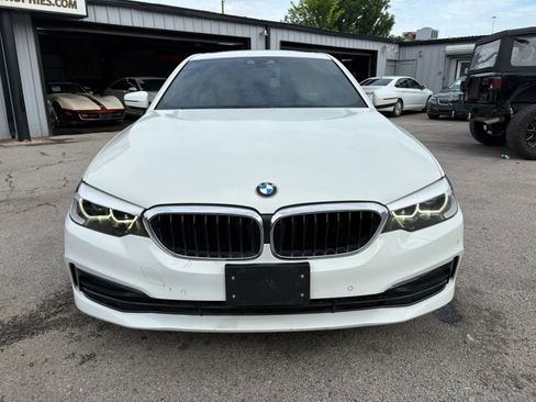 Used 2019 BMW 530i xDrive w/ Convenience Package AWD/4WD image 2