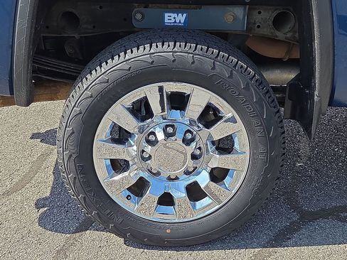 Certified 2017 GMC Sierra 2500 Denali image 7