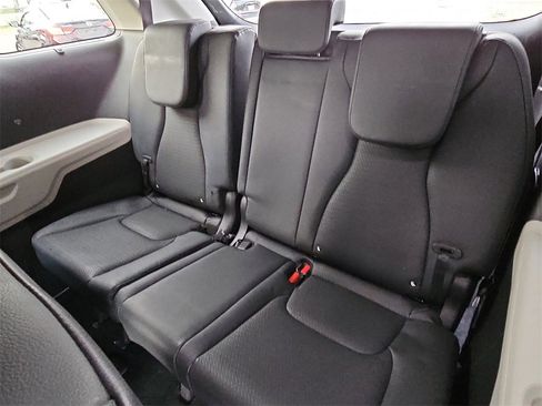 Certified 2024 Kia Carnival SX Prestige image 12