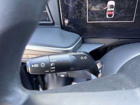 Used 2025 Nissan Kicks S FWD image 23