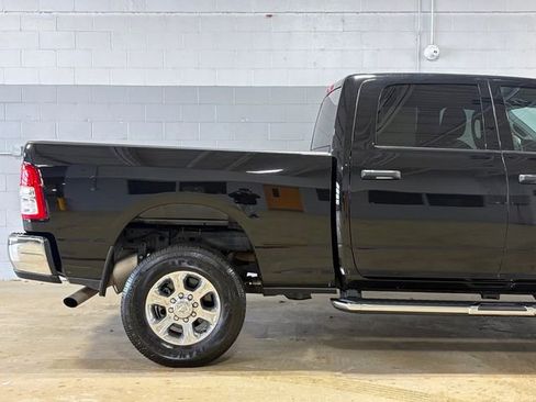 Used 2024 RAM 2500 Big Horn w/ Bed Utility Group image 7