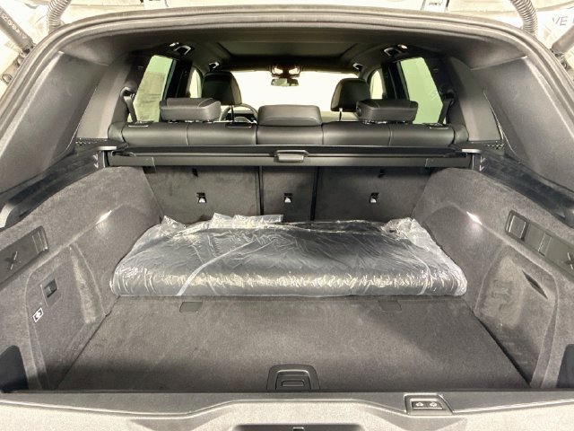 New 2026 BMW X5 xDrive50e w/ M Sport Package AWD/4WD image 28
