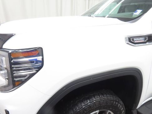 Used 2023 GMC Sierra 1500 SLT w/ SLT Convenience Package image 45