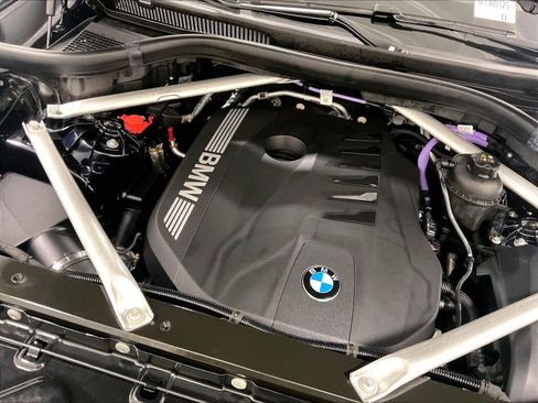 Used 2024 BMW X5 xDrive40i w/ M Sport Package image 36