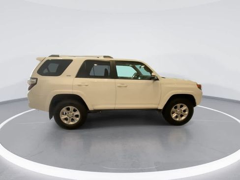 Certified 2024 Toyota 4Runner SR5 Premium w/ Moonroof Package AWD/4WD image 9