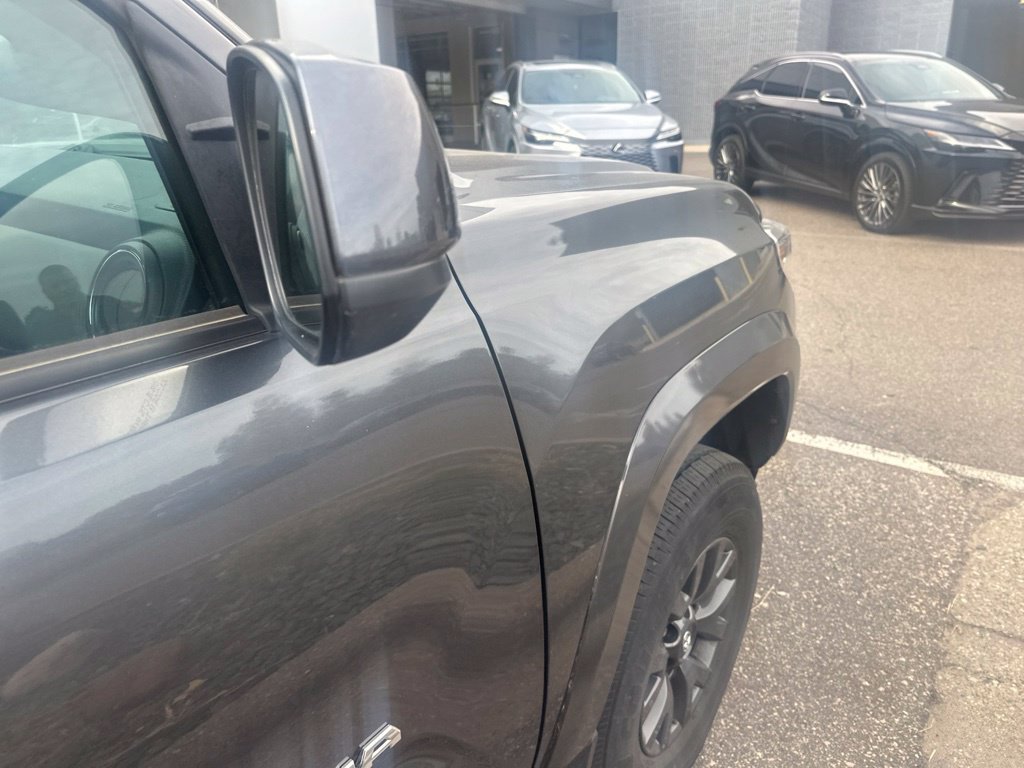 Used 2021 Toyota Tacoma SR5 AWD/4WD image 20