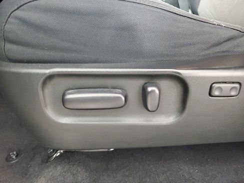 Used 2021 Toyota Tacoma TRD Off-Road image 29