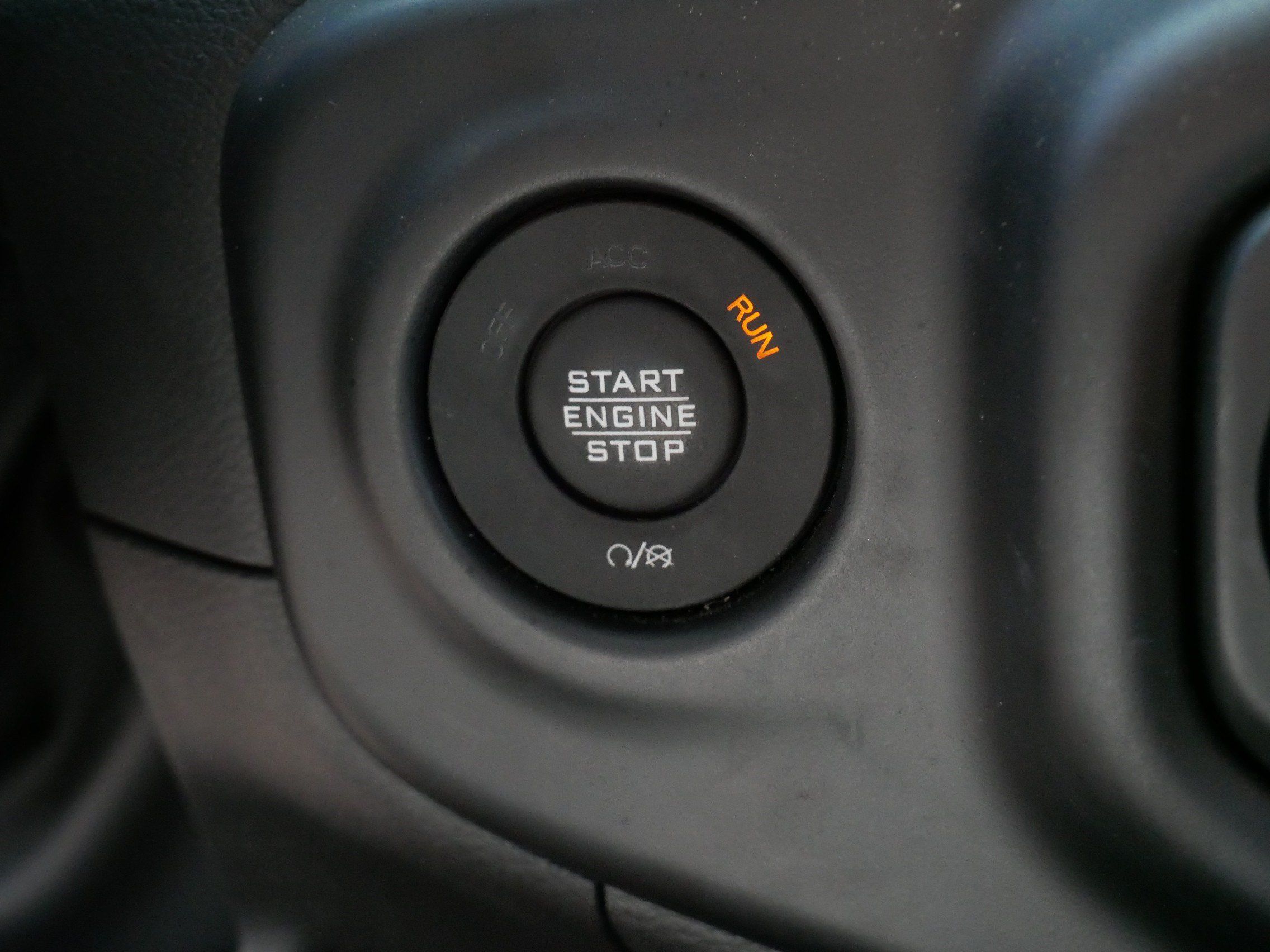 Used 2022 Jeep Wrangler Sport AWD/4WD image 29