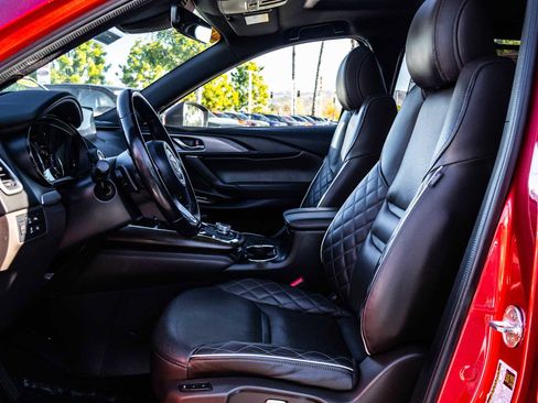 Used 2021 MAZDA CX-9 Signature image 17