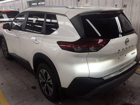 Certified 2023 Nissan Rogue SV w/ SV Premium B Package AWD/4WD image 3
