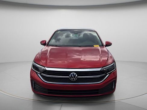 Used 2023 Volkswagen Jetta SEL FWD image 3