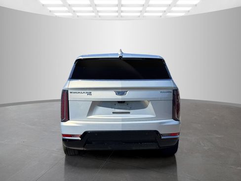 Used 2025 Cadillac Escalade IQ Luxury 2 AWD/4WD image 6