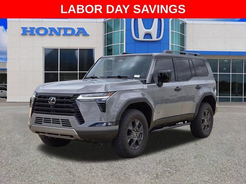 Used 2024 Lexus GX 550 AWD/4WD image 7