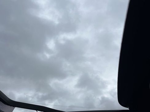 Used 2020 Volvo XC90 T6 Momentum image 11