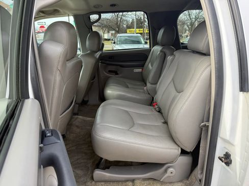 Used 2003 Chevrolet Suburban 2500 LT w/ LT Preferred Equipment Group AWD/4WD image 25