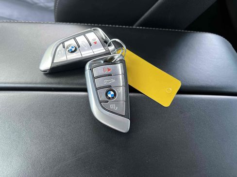 Used 2019 BMW 540i w/ M Sport Package image 48