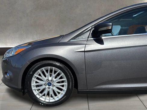 Used 2012 Ford Focus SEL FWD image 13