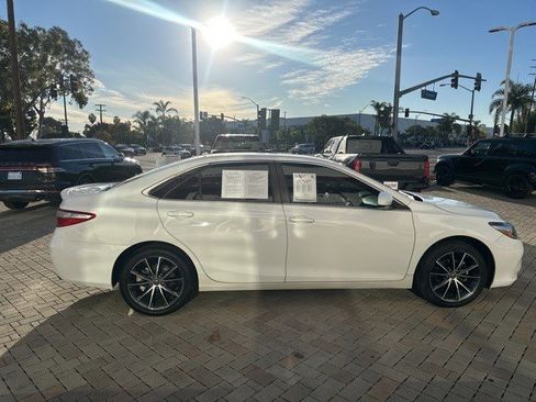 Used 2017 Toyota Camry XSE image 8