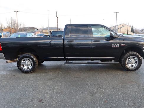 Used 2018 RAM 3500 Tradesman w/ Chrome Appearance Group image 7