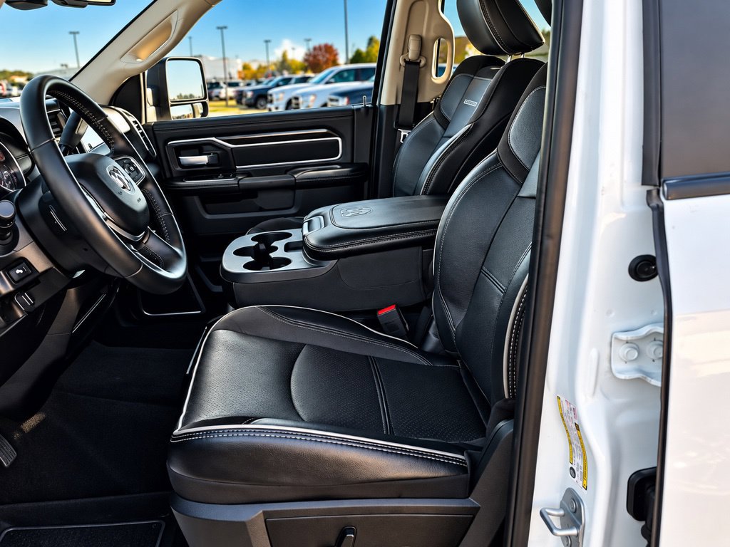 Used 2024 RAM 2500 Laramie AWD/4WD image 6