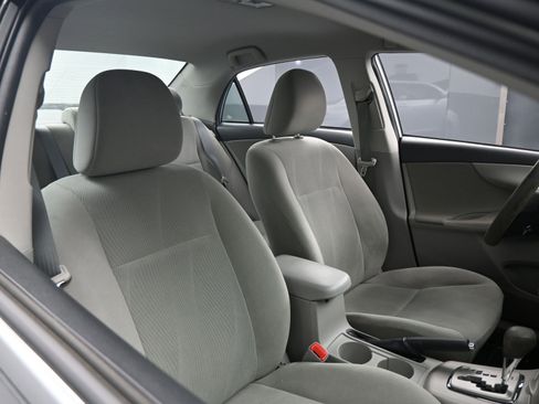 Used 2012 Toyota Corolla LE image 20