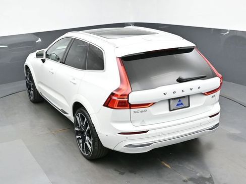 Used 2023 Volvo XC60 B5 Ultimate image 47