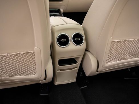 New 2025 Mercedes-Benz GLB 250 4MATIC image 20