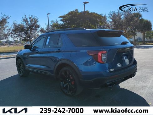 Used 2022 Ford Explorer ST w/ Equipment Group 401A image 7