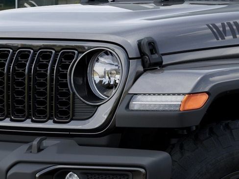 New 2026 Jeep Gladiator Sport AWD/4WD image 11