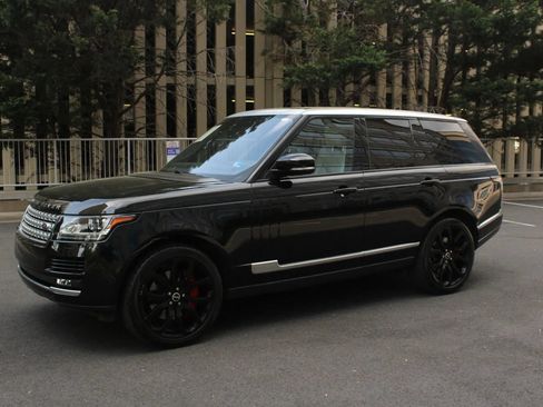 Used 2016 Land Rover Range Rover HSE AWD/4WD image 23