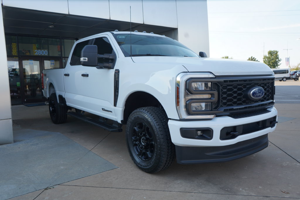 New 2026 Ford F250 XL w/ STX Appearance Package AWD/4WD image 3
