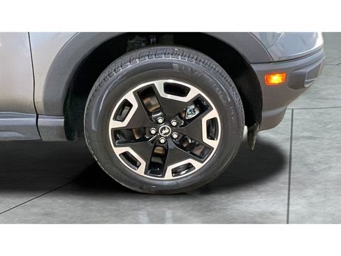 Used 2024 Ford Bronco Sport Outer Banks image 19