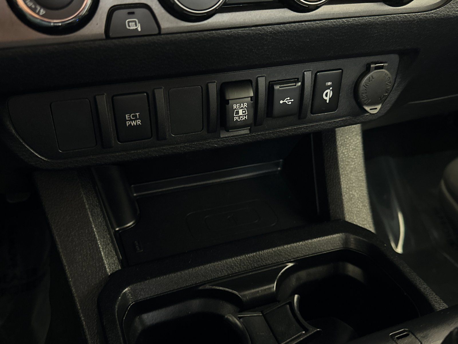 Used 2023 Toyota Tacoma TRD Off-Road AWD/4WD image 24