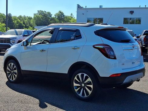Certified 2021 Buick Encore Preferred AWD/4WD image 4