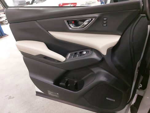 Used 2023 Subaru Ascent Limited w/ Technology Package image 29