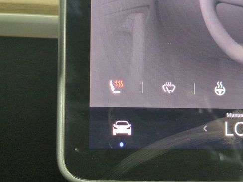 Used 2023 Tesla Model Y AWD image 28