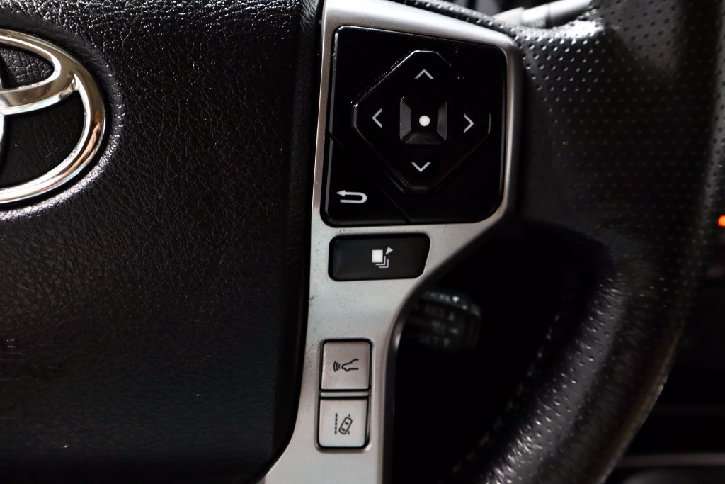 Used 2023 Toyota 4Runner Limited AWD/4WD image 29