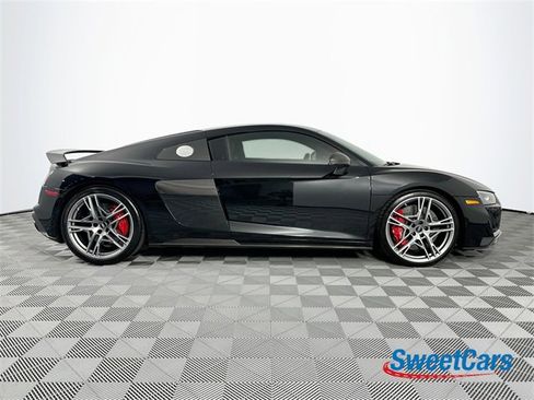 Used 2022 Audi R8 V10 performance image 8