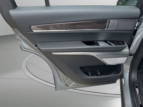 New 2026 Cadillac Vistiq Luxury w/ LPO, Floor Liner Package image 17