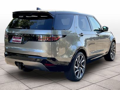 New 2025 Land Rover Discovery Dynamic SE