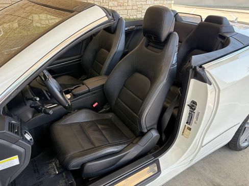 Used 2011 Mercedes-Benz E 350 Cabriolet image 22