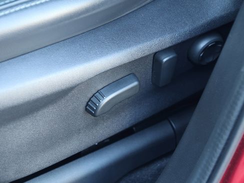 Used 2023 Subaru Ascent Limited w/ Technology Package image 32