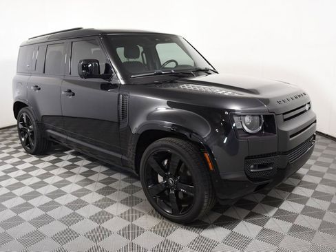 Used 2023 Land Rover Defender 110 X-Dynamic SE AWD/4WD image 8