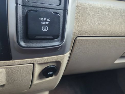 Used 2017 RAM 1500 Big Horn AWD/4WD image 23