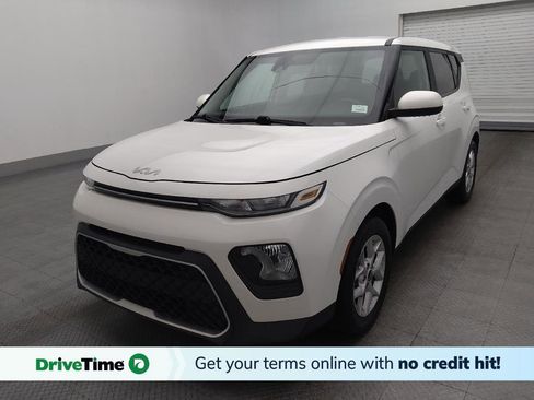 Used 2022 Kia Soul LX w/ Technology Package image 1