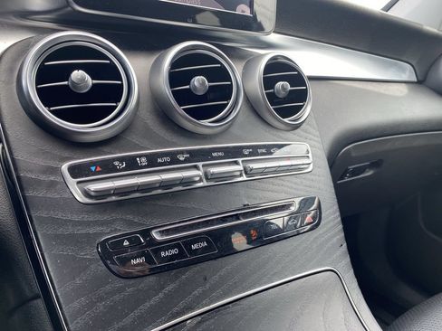 Used 2017 Mercedes-Benz GLC 300 4MATIC Coupe image 8