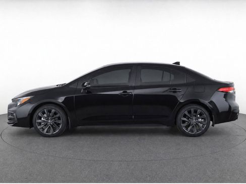 Used 2026 Toyota Corolla SE FWD image 7